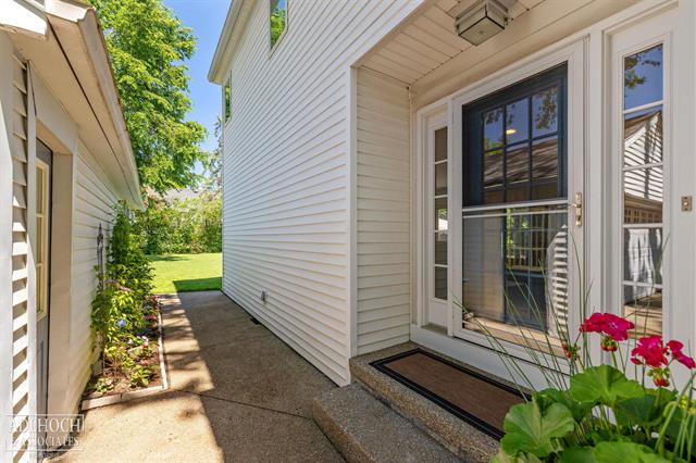 Builiding view twenty three for 1254 Berkshire, Grosse Pointe, MI. 48230