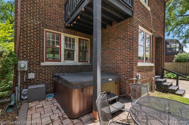 Builiding view forty two for 1251 Bishop, Grosse Pointe, MI. 48230