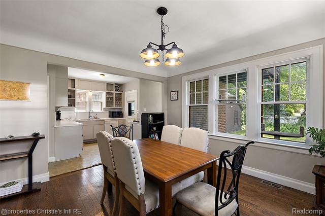 Builiding view sixteen for 1251 Bishop, Grosse Pointe, MI. 48230