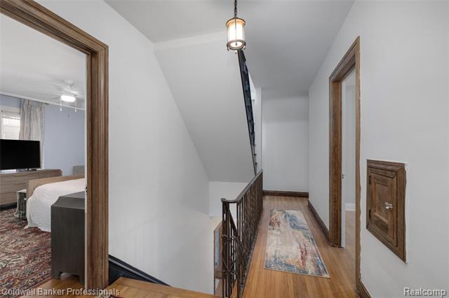 Builiding view forty three for 1377 Harvard, Grosse Pointe, MI. 48230