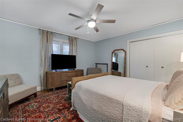 Builiding view forty for 1377 Harvard, Grosse Pointe, MI. 48230