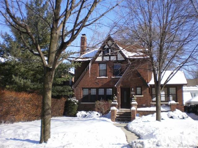 front view for 1386 Grayton, Grosse Pointe, Mi. 48230