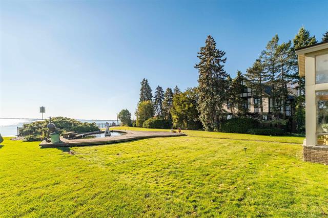 Builiding view fifty four for 801 Park Lane, Grosse Pointe, MI. 48230