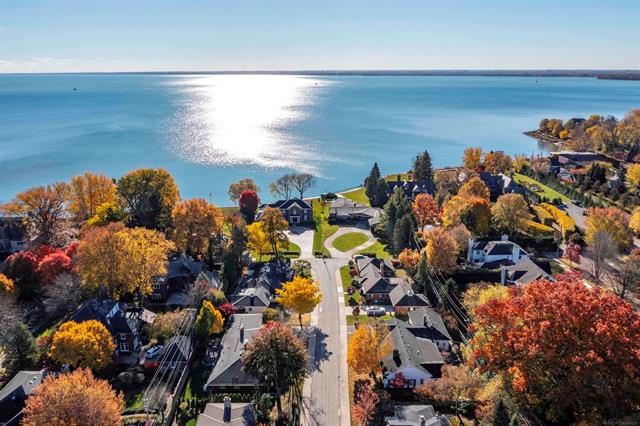 Builiding view seventy seven for 801 Park Lane, Grosse Pointe, MI. 48230