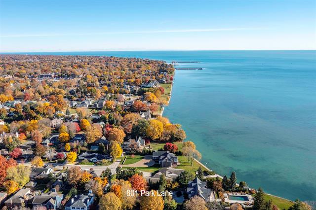 Builiding view sixty three for 801 Park Lane, Grosse Pointe, MI. 48230