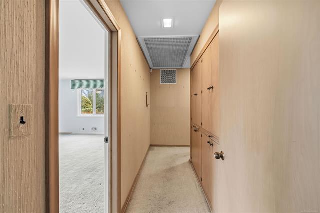 Builiding view thirty five for 801 Park Lane, Grosse Pointe, MI. 48230