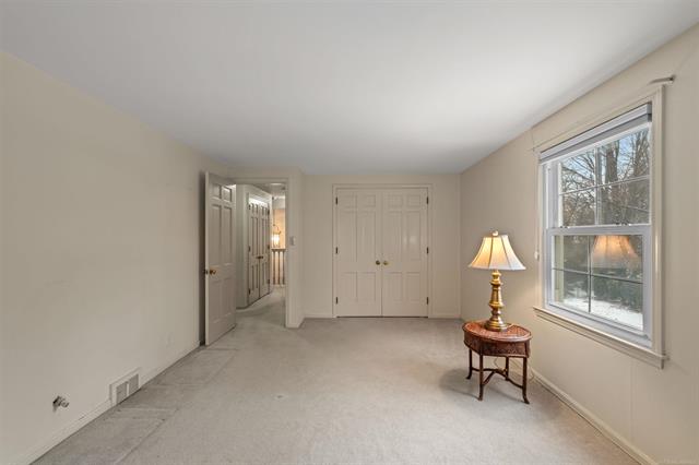 Builiding view forty one for 1003 Bedford, Grosse Pointe, MI. 48230