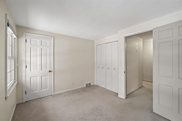 Builiding view forty three for 1003 Bedford, Grosse Pointe, MI. 48230