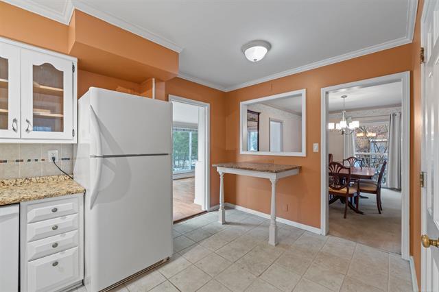 Builiding view seventeen for 1003 Bedford, Grosse Pointe, MI. 48230