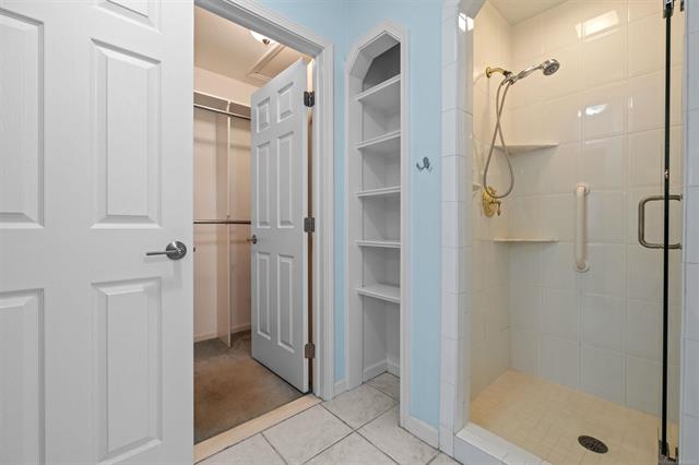 Builiding view thirty three for 1003 Bedford, Grosse Pointe, MI. 48230