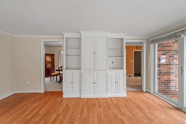 Builiding view twenty three for 1003 Bedford, Grosse Pointe, MI. 48230