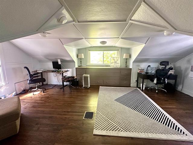 Builiding view nine for 1348 Wayburn, Grosse Pointe, MI. 48230