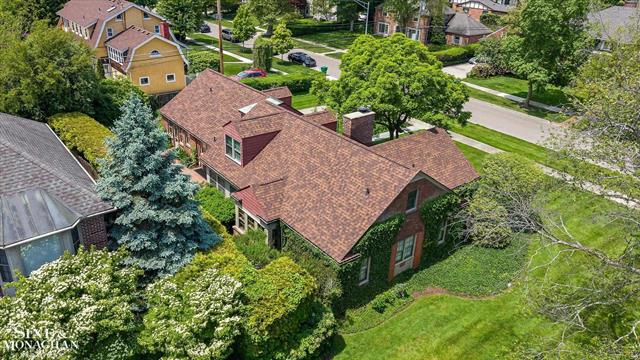 Builiding view forty five for 1023 Harvard, Grosse Pointe, MI. 48230