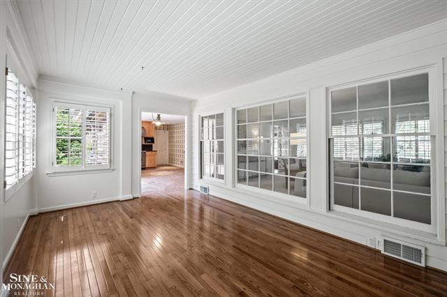 Builiding view ten for 1023 Harvard, Grosse Pointe, MI. 48230