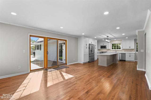 Builiding view fifteen for 1200 Audubon, Grosse Pointe, MI. 48230
