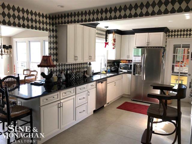 Builiding view four for 709 Middlesex, Grosse Pointe, MI. 48230