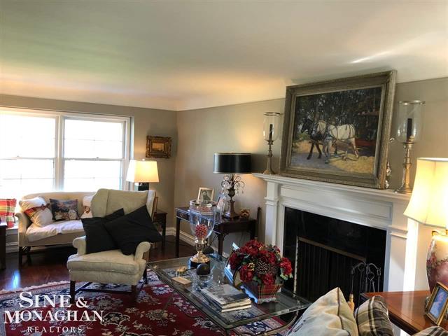 Builiding view two for 709 Middlesex, Grosse Pointe, MI. 48230