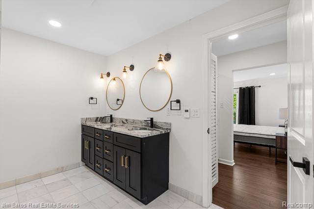 Builiding view eighteen for 615 Lakepointe, Grosse Pointe, MI. 48230