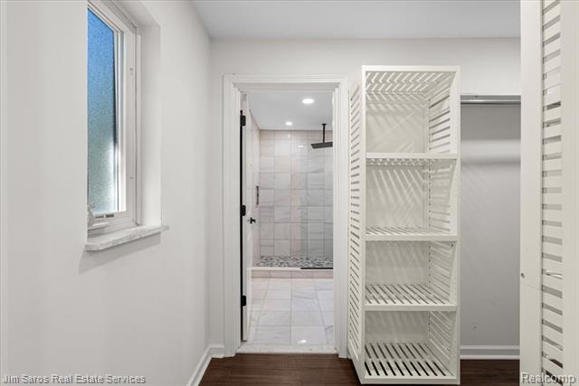 Builiding view fifteen for 615 Lakepointe, Grosse Pointe, MI. 48230