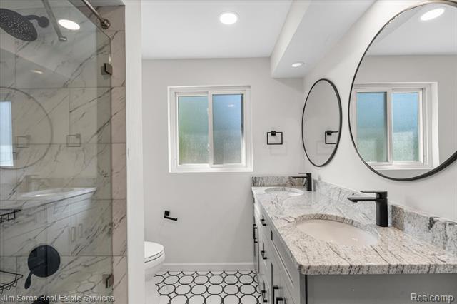 Builiding view twenty six for 615 Lakepointe, Grosse Pointe, MI. 48230