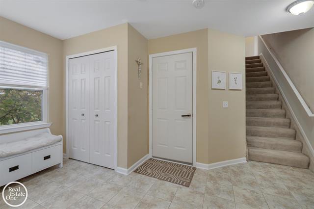 Builiding view eleven for 1048 Lakepointe, Grosse Pointe, MI. 48230