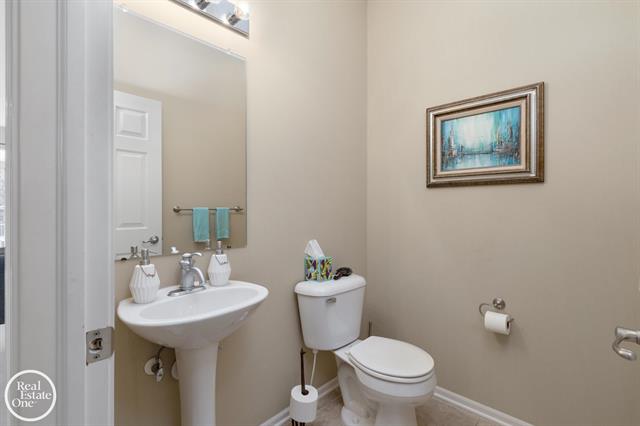 Builiding view twelve for 1048 Lakepointe, Grosse Pointe, MI. 48230