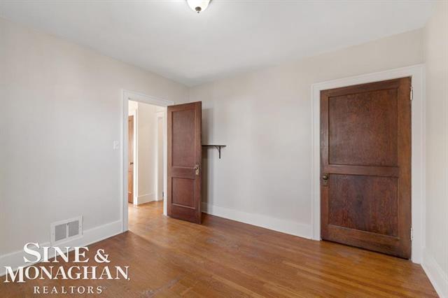 Builiding view sixteen for 1332 Wayburn, Grosse Pointe, MI. 48230