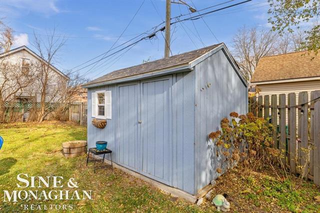 Builiding view thirty for 1332 Wayburn, Grosse Pointe, MI. 48230