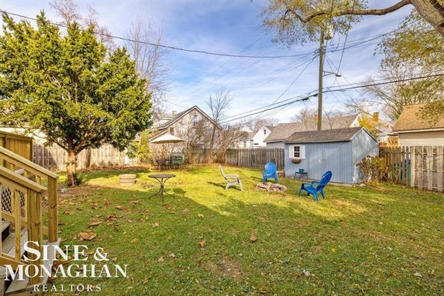 Builiding view twenty five for 1332 Wayburn, Grosse Pointe, MI. 48230