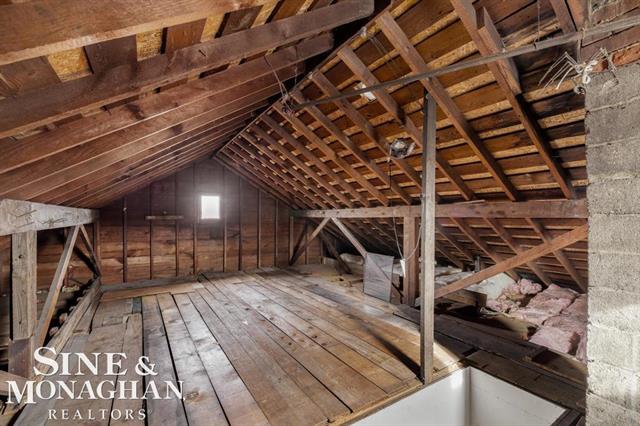 Builiding view twenty one for 1332 Wayburn, Grosse Pointe, MI. 48230