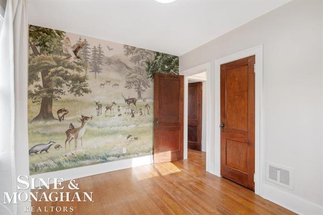 Builiding view twenty for 1332 Wayburn, Grosse Pointe, MI. 48230