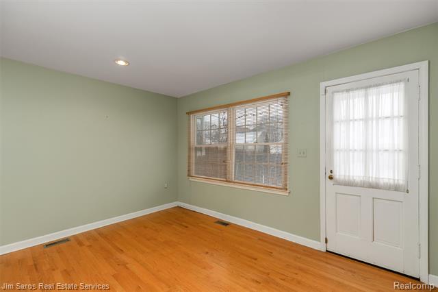 Builiding view twelve for 1328 Lakepointe, Grosse Pointe, MI. 48230