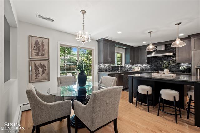 Builiding view fifteen for 263 Lakeland, Grosse Pointe, MI. 48230