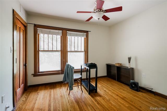 Builiding view seventeen for 51 Massachusetts, Highland Park, MI. 48203