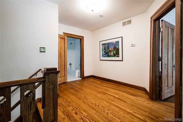 Builiding view twelve for 51 Massachusetts, Highland Park, MI. 48203