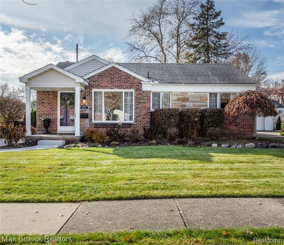 front view for 31775 Marblehead Rd, Farmington, Mi. 48336