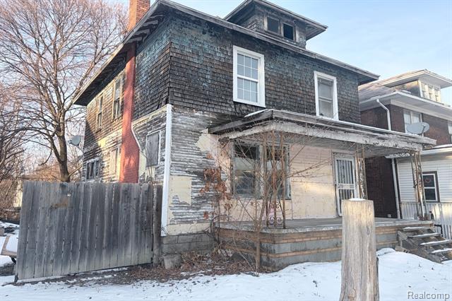 Builiding view one for 225 Farrand Park, Highland Park, MI. 48203