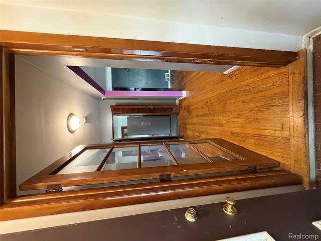 Builiding view one for 23750 Wildwood, Oak Park, MI. 48237