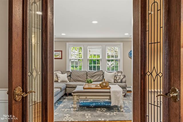 Builiding view seven for 586 University, Grosse Pointe, MI. 48230