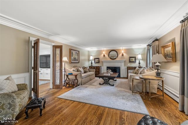Builiding view three for 586 University, Grosse Pointe, MI. 48230