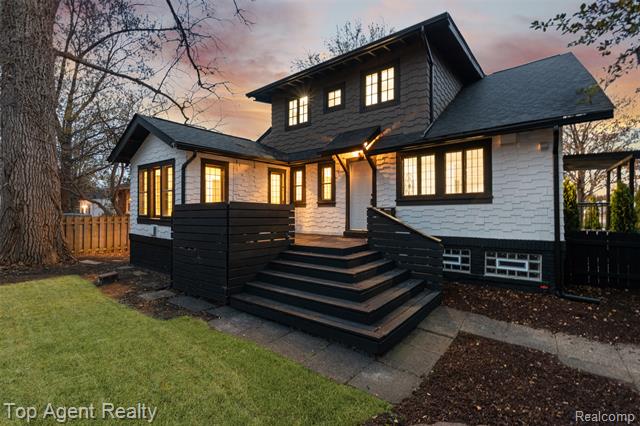 Builiding view forty one for 784 Barrington, Grosse Pointe, MI. 48230