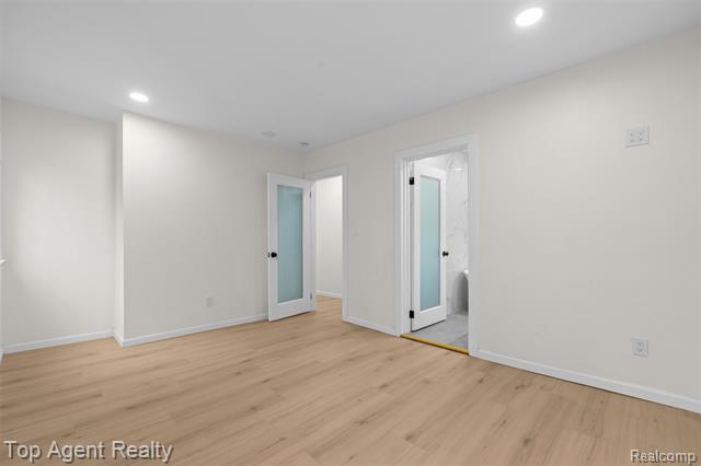 Builiding view twenty four for 784 Barrington, Grosse Pointe, MI. 48230