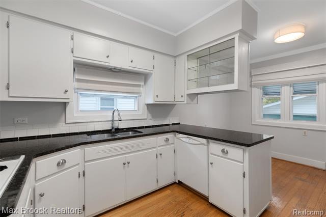 Builiding view seven for 1337 Wayburn, Grosse Pointe, MI. 48230