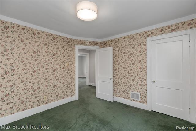 Builiding view sixteen for 1337 Wayburn, Grosse Pointe, MI. 48230