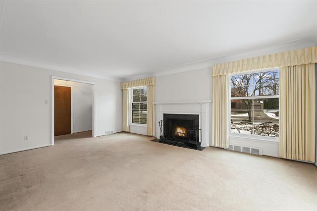 Builiding view four for 1158 Hawthorne, Grosse Pointe, MI. 48236