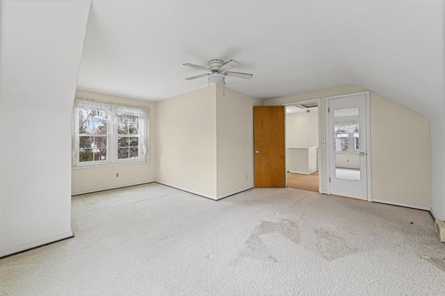 Builiding view seventeen for 1158 Hawthorne, Grosse Pointe, MI. 48236