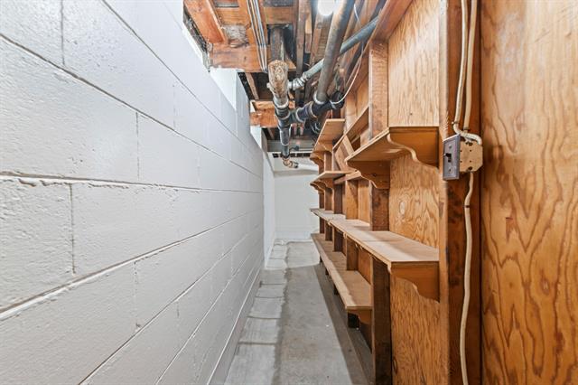 Builiding view twenty seven for 1158 Hawthorne, Grosse Pointe, MI. 48236