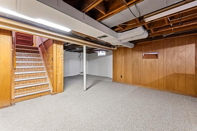 Builiding view twenty two for 1158 Hawthorne, Grosse Pointe, MI. 48236