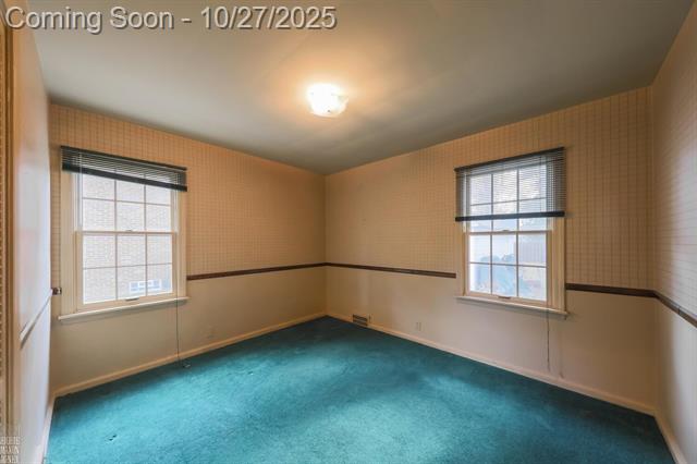 Builiding view seventeen for 1341 Hawthorne, Grosse Pointe, MI. 48236