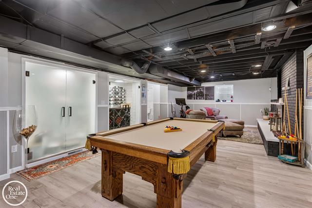 Builiding view fifty nine for 535 Ballantyne, Grosse Pointe, MI. 48236